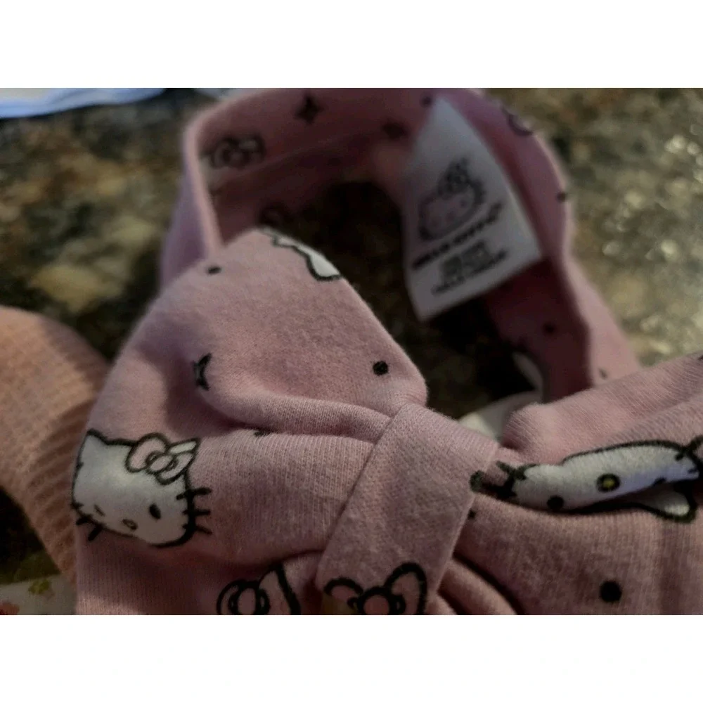 Lot of 5 Baby girl head bands. Floral. Kello kitty